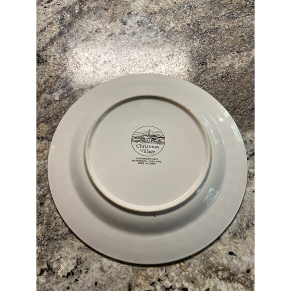 Vintage Christmas Village Ceramic Dinner Plate 10 inch Tree Presents Holly - Picture 3 of 4